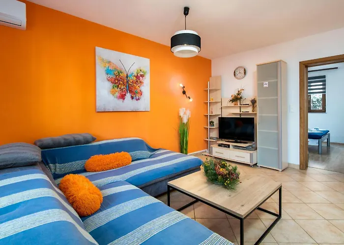Stunning In With Wifi Apartament
