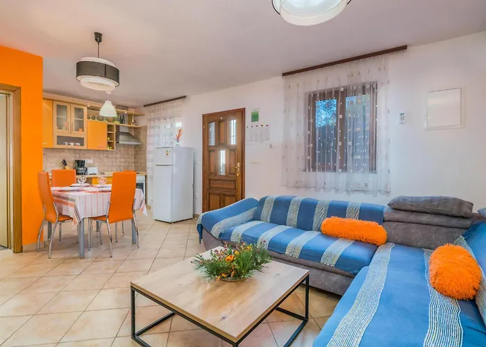 Stunning In With Wifi Apartament