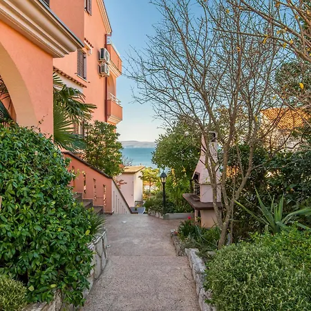 Stunning In With Wifi