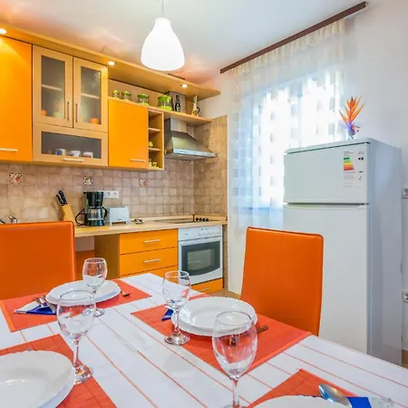 Apartamento Stunning In With Wifi